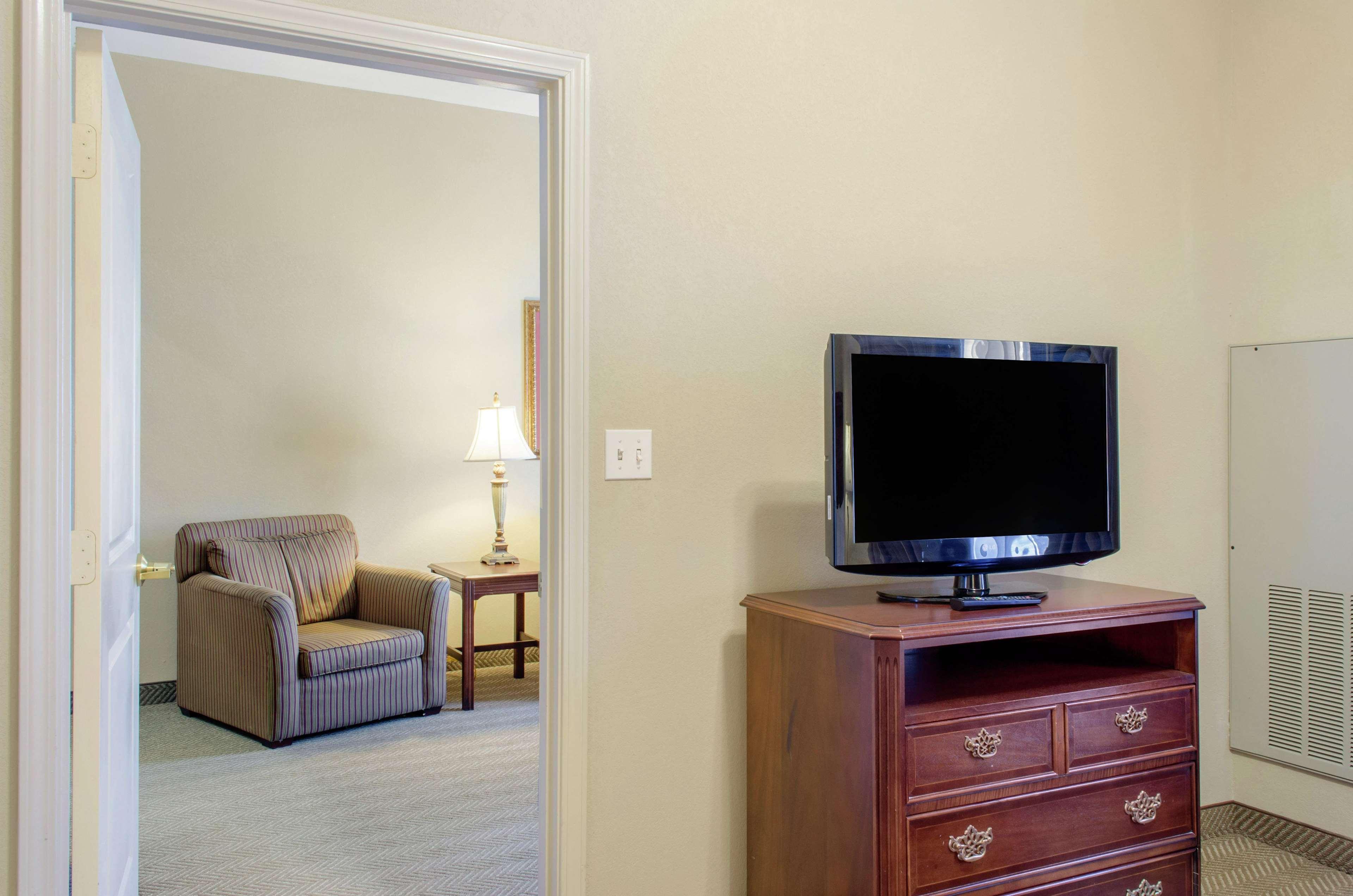 Homewood Suites By Hilton College Station Exterior photo