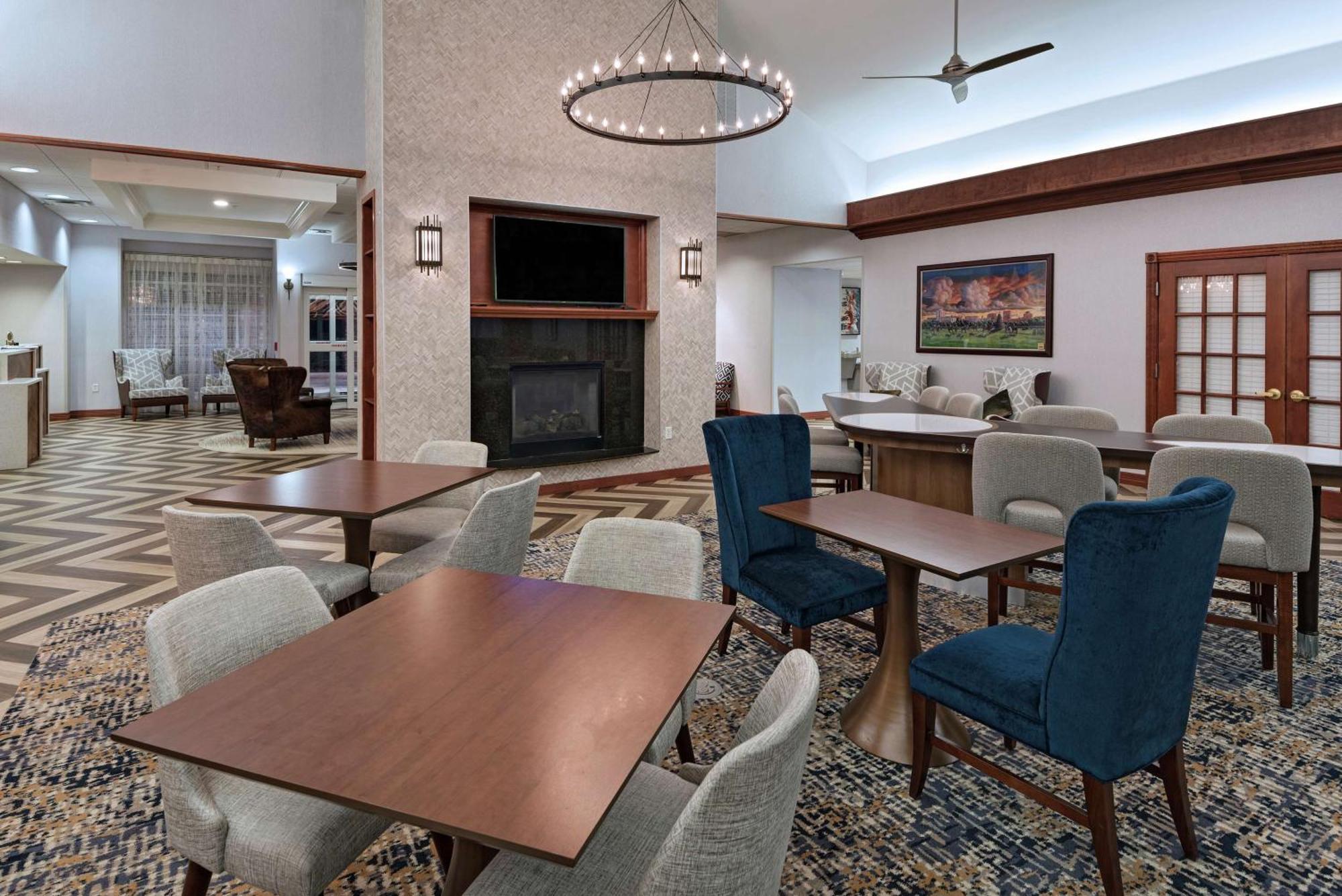 Homewood Suites By Hilton College Station Exterior photo